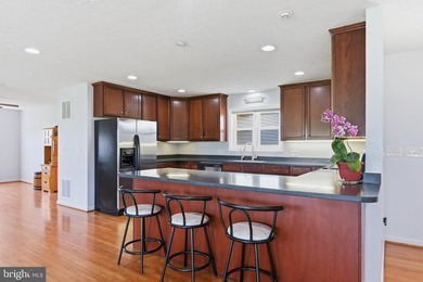 *** Agent: night worker Monday through Friday. Showings 2:00 PM - photo 8