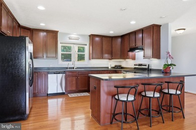 *** Agent: night worker Monday through Friday. Showings 2:00 PM - photo 9