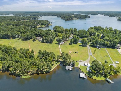EXTRAORDINARY OPPORTUNITY TO OBTAIN OVER 4 ACRES OF PRIME LEVEL - photo 34