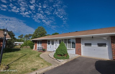 Welcome to the charming 55+ gated community of Leisure Village - photo 5