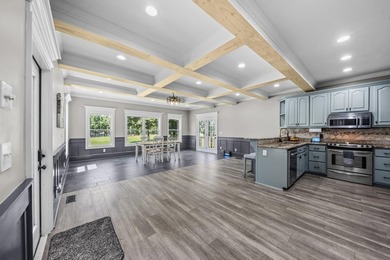EXTRAORDINARY OPPORTUNITY TO OBTAIN OVER 4 ACRES OF PRIME LEVEL - photo 36