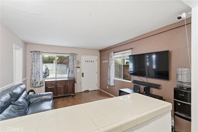 Discover this thoughtfully updated 1 bedroom, 1 bathroom end - photo 8