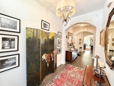 Welcome to this spacious and beautifully maintained 3-bedroom - photo 4