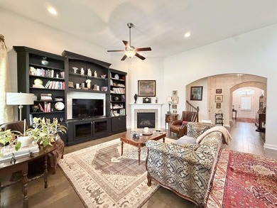 Welcome to this spacious and beautifully maintained 3-bedroom - photo 10