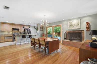 Beautifully maintained and located in the charming enclave of - photo 10