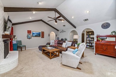 Welcome home to this spacious 3-bedroom, 2-bathroom residence - photo 12