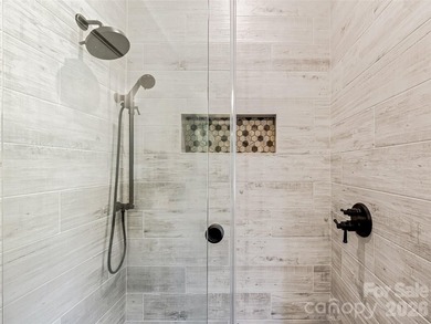 Completely transformed modern farmhouse on 5.5 acres w/ mountain - photo 18