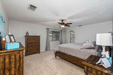 Welcome home to this spacious 3-bedroom, 2-bathroom residence - photo 20