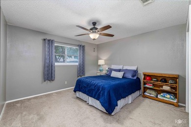 Welcome home to this spacious 3-bedroom, 2-bathroom residence - photo 24