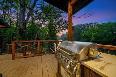 WELL APPOINTED, PROFESSIONAL DESIGNED, CUSTOM BUILT HOME ON THE - photo 33