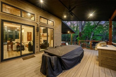 WELL APPOINTED, PROFESSIONAL DESIGNED, CUSTOM BUILT HOME ON THE - photo 42