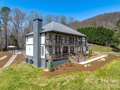 Completely transformed modern farmhouse on 5.5 acres w/ mountain - photo 44