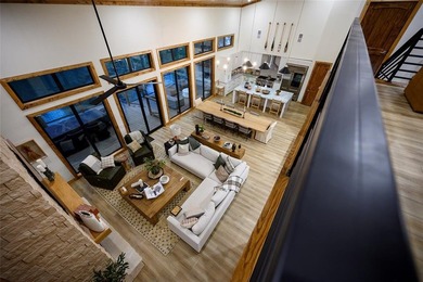 WELL APPOINTED, PROFESSIONAL DESIGNED, CUSTOM BUILT HOME ON THE - photo 46