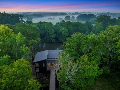WELL APPOINTED, PROFESSIONAL DESIGNED, CUSTOM BUILT HOME ON THE - photo 49