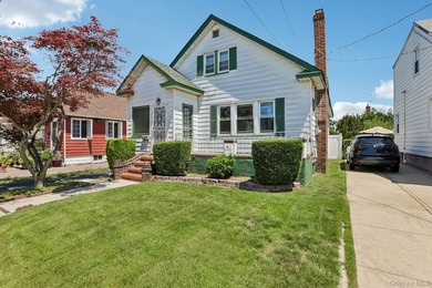 Welcome to this charming Rosedale home offering wonderful space - photo 2