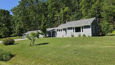 Updated 2 bedroom 1 bath home. Very close proximity to Lake - photo 15