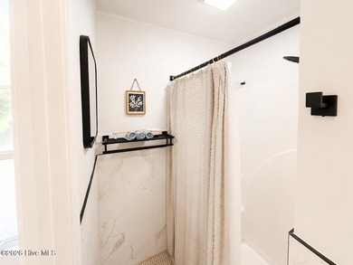 Welcome to this cute and cozy home situated on a rare 1.01-acre - photo 21