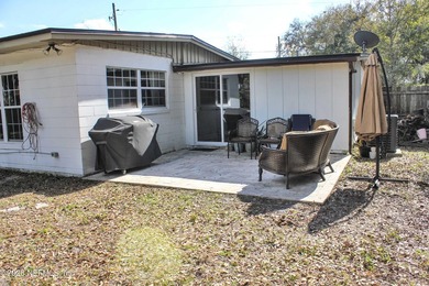 Welcome home to this beautifully updated 3-bedroom, 2-bath - photo 27