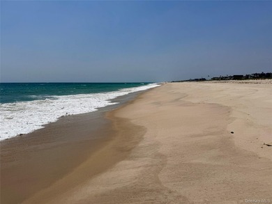Experience the pinnacle of coastal luxury at this extraordinary - photo 5