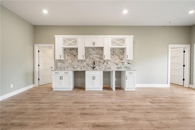Escape to the North Georgia mountains in this custom-designed - photo 29