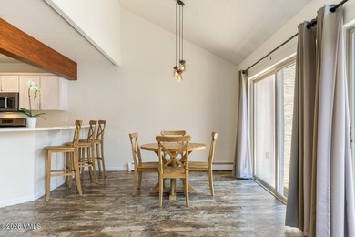 Beautiful, sun-filled 3-bedroom townhome in the heart of Lower - photo 6