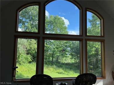 Being Sold TURNKEY! When you walk through the front door your - photo 7