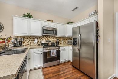 Enjoy magnificent Golf Course views from this well-maintained - photo 6