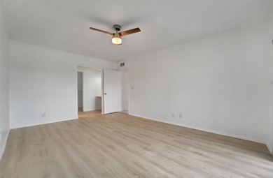 Priced to sell!!! Exquisite top-floor 3-bedroom, 2-bathroom with - photo 10