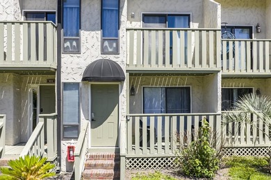Welcome to your perfect Myrtle Beach retreat! Just steps from - photo 1