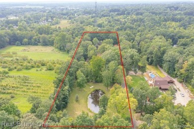 (private lake, pond, creek) Home For Sale in Ortonville Michigan