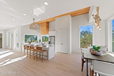 Completed in 2023, this stunning custom home offers over 2,700 - photo 12