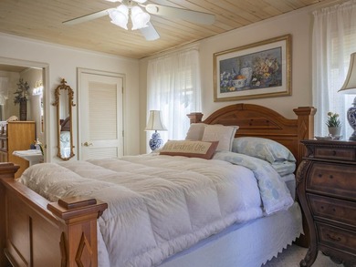 Serenity now!! Year-round Rainy Lake home on Grindstone Island - photo 12