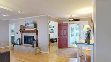 Discover the perfect blend of comfort and luxury in this - photo 12