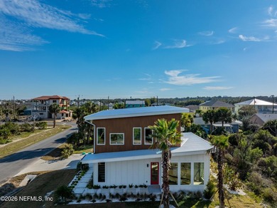 Completed in 2023, this stunning custom home offers over 2,700 - photo 24