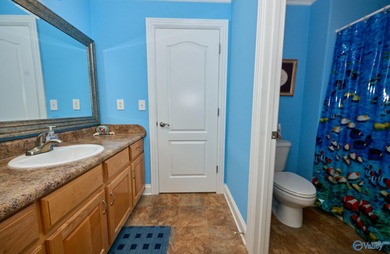 New Price! Recent appraisal amount of $950,000. Water front - photo 31