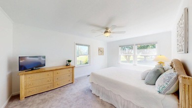 Discover the perfect blend of comfort and luxury in this - photo 31