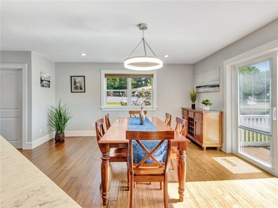 Beautiful condo in Tiverton, close to Fall River shopping & - photo 7