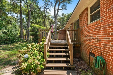 Welcome home to this turnkey 3-bedroom, 2-bath home, 2 miles - photo 23