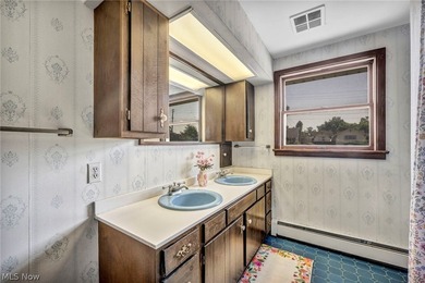 Welcome to 17435 Lake Avenue, a beautifully maintained century - photo 24