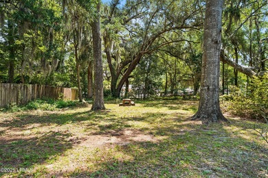Welcome home to this turnkey 3-bedroom, 2-bath home, 2 miles - photo 26