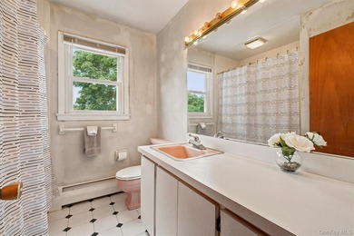 133 Westlake Drive features 4 bedrooms, 2.5 baths, spacious - photo 29