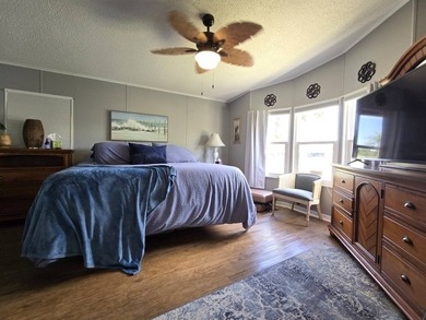 Offering over 1,450 square feet of bright, open living space - photo 32