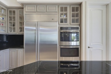 A Rare Legacy Estate in Lake Havasu City's Most Coveted Address - photo 33