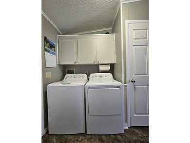 Offering over 1,450 square feet of bright, open living space - photo 36