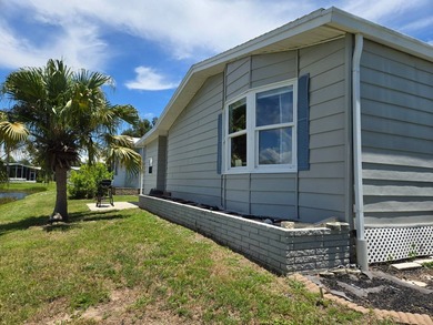 Offering over 1,450 square feet of bright, open living space - photo 42