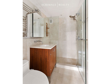 MANHATTAN HOUSE C402