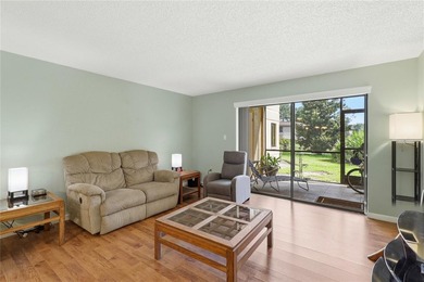 Wonderful first-floor condominium unit with 2 bedrooms and 2 - photo 4