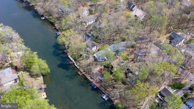 Welcome to your lakefront dream home in the highly sought-after - photo 6