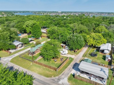 Lake Lot For Sale in Granbury, Texas
