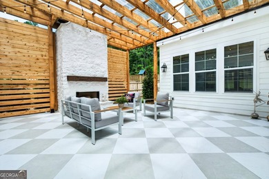 EXPERIENCE EXCEPTIONAL CRAFTSMANSHIP AND LUXURY IN THIS STUNNING - photo 13